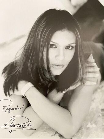 Nia Peeples