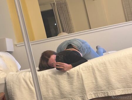 nicolesv21 Голые слитые фото OnlyFans 22