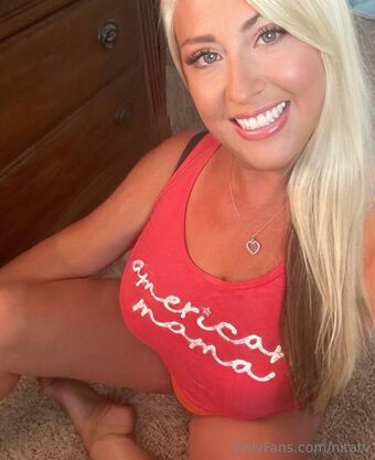 nitatv Голые слитые фото OnlyFans 32