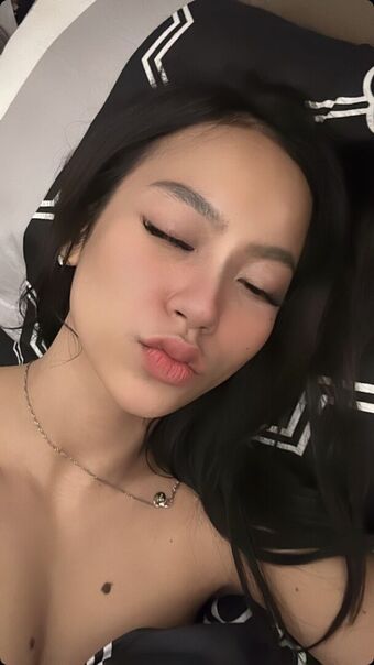 Nurlynnazureen Голые слитые фото OnlyFans 50