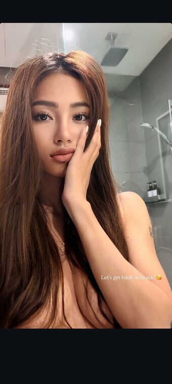 Nurlynnazureen Голые слитые фото OnlyFans 56