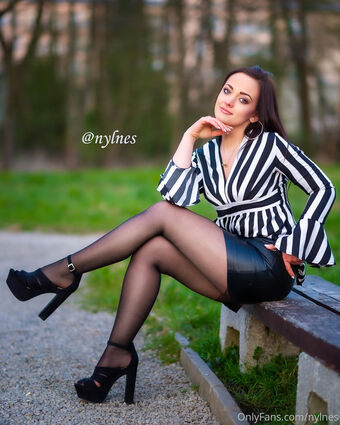 nylnes Голые слитые фото OnlyFans 18