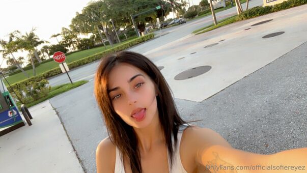 officialsofiereyez Голые слитые фото OnlyFans 3