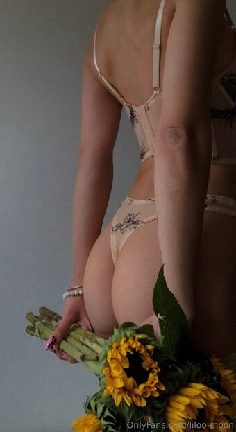 ogltrop Голые слитые фото OnlyFans 14
