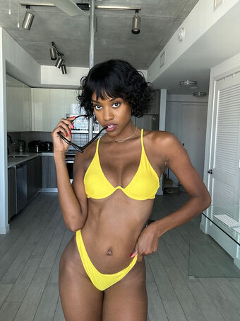 onlybombshell Голые слитые фото OnlyFans 40