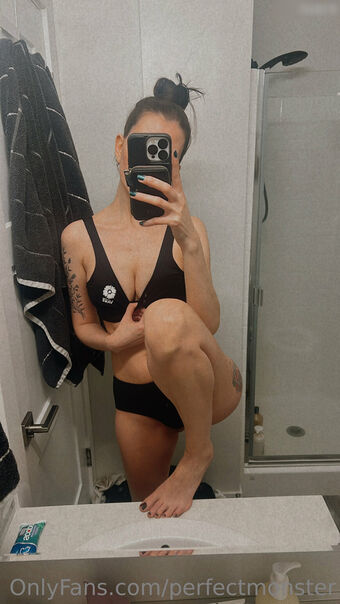 PerfectMonsterr Голые слитые фото OnlyFans 56