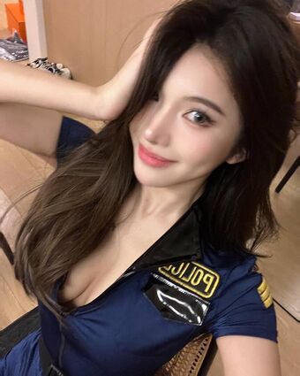 Pickrui Голые слитые фото OnlyFans 14