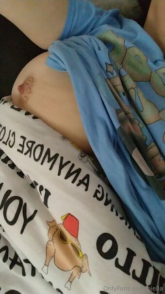piella Голые слитые фото OnlyFans 1