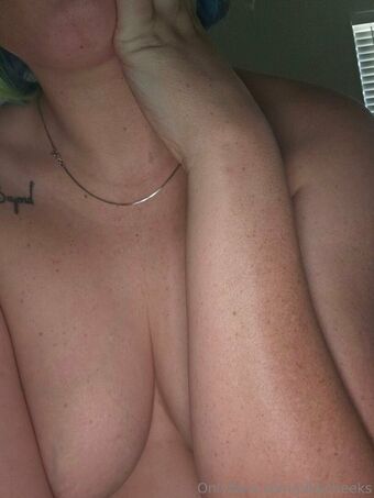 pikacheeks Голые слитые фото OnlyFans 10
