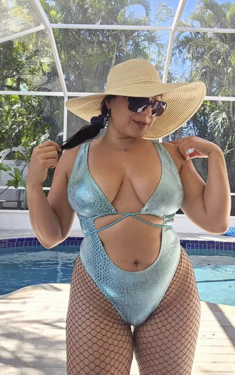 Pineapple Hoops Голые слитые фото OnlyFans 4