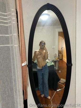 powerfulclit Голые слитые фото OnlyFans 15