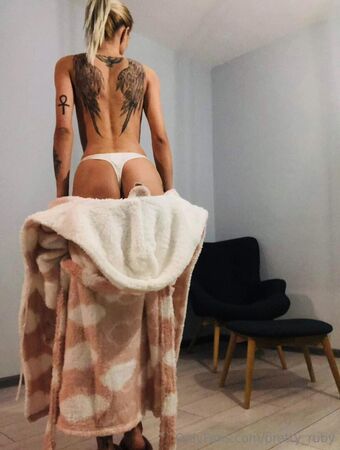 pretty_ruby Голые слитые фото OnlyFans 33