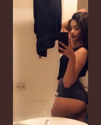 Prettypreet Голые слитые фото OnlyFans 16