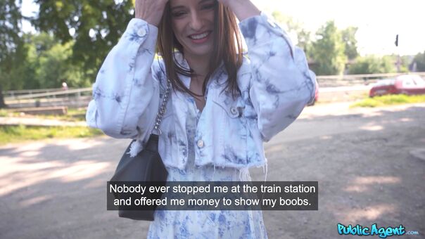 Public Agent Голые слитые фото OnlyFans 134
