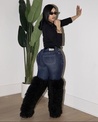 Queen Naija Голые слитые фото OnlyFans 22