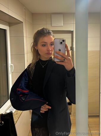 queen.nin Голые слитые фото OnlyFans 1