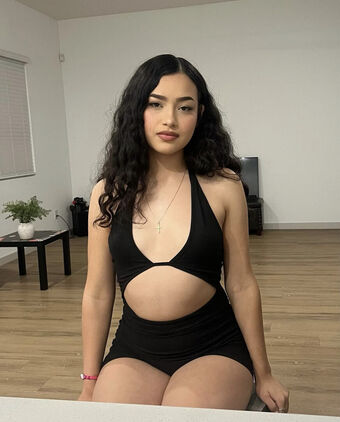 Raenneemo Голые слитые фото OnlyFans 1