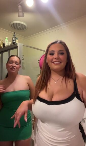 Raphaela S Голые слитые фото OnlyFans 31