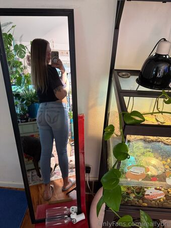 reallybre Голые слитые фото OnlyFans 49