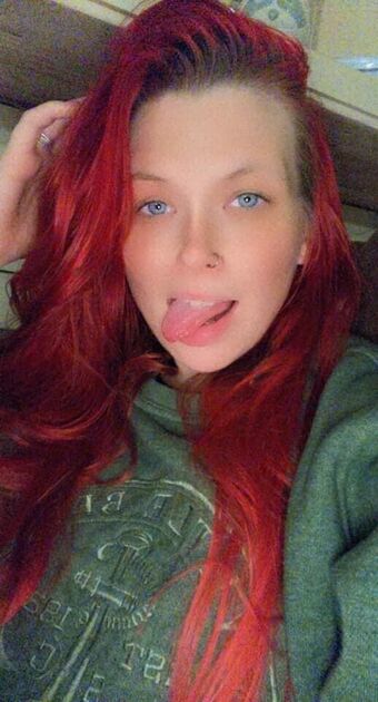 Redisright Голые слитые фото OnlyFans 2