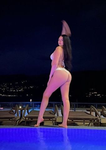 Roe222 Голые слитые фото OnlyFans 1