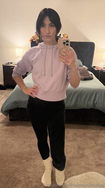 Rose Marie Guess Голые слитые фото OnlyFans 23