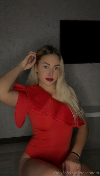 roseadam Голые слитые фото OnlyFans 14