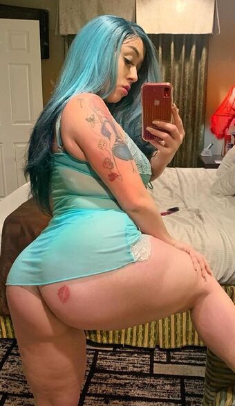 Roxy Bugatti Голые слитые фото OnlyFans 5