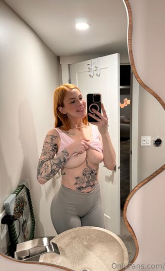 Roxy Delani Голые слитые фото OnlyFans 20