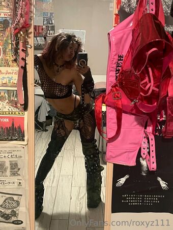 Roxyz111