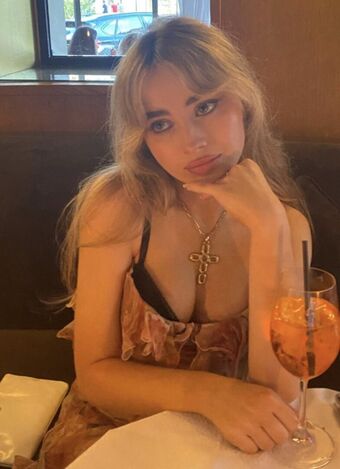 Sabrina-carpenter