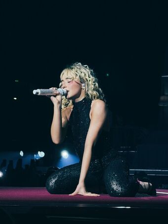 Sabrina-carpenter