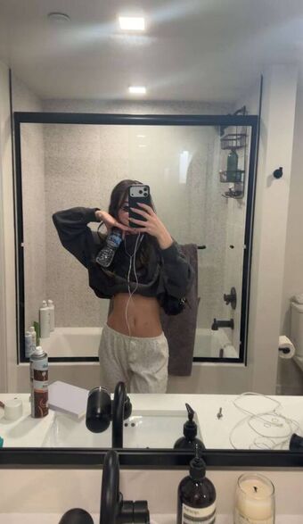 Sakura Shymko Голые слитые фото OnlyFans 142