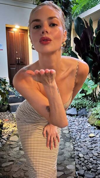 Samara Weaving