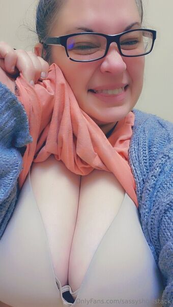 sassyshortstack Голые слитые фото OnlyFans 2