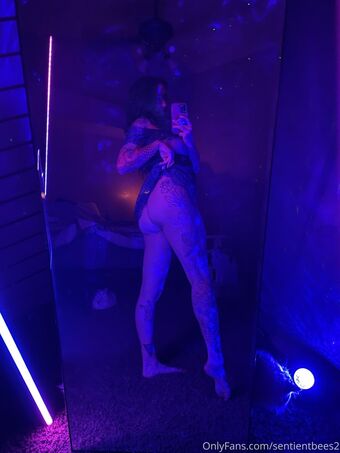 sentientbees2 Голые слитые фото OnlyFans 7