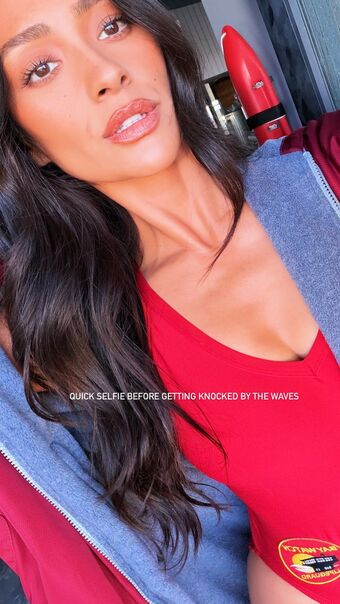 Shay Mitchell Голые слитые фото OnlyFans 267