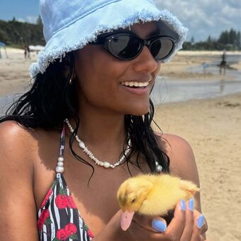 Simone Ashley Голые слитые фото OnlyFans 111