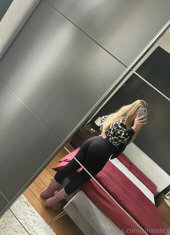 sinalatex Голые слитые фото OnlyFans 36