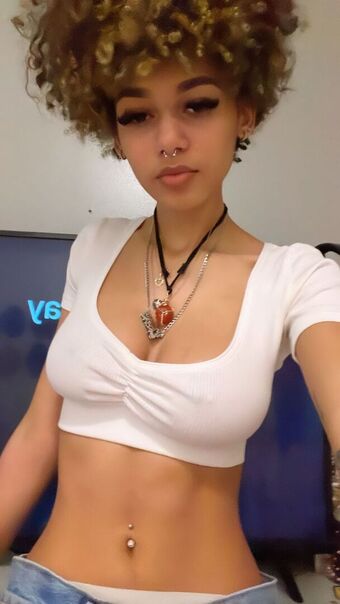 sinherself Голые слитые фото OnlyFans 3