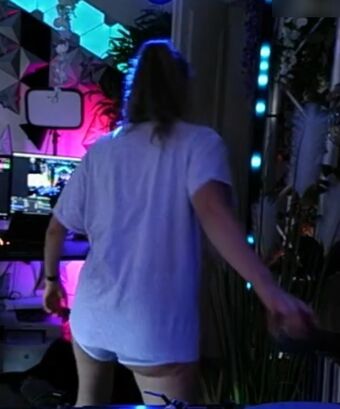 Sintica Голые слитые фото OnlyFans 53