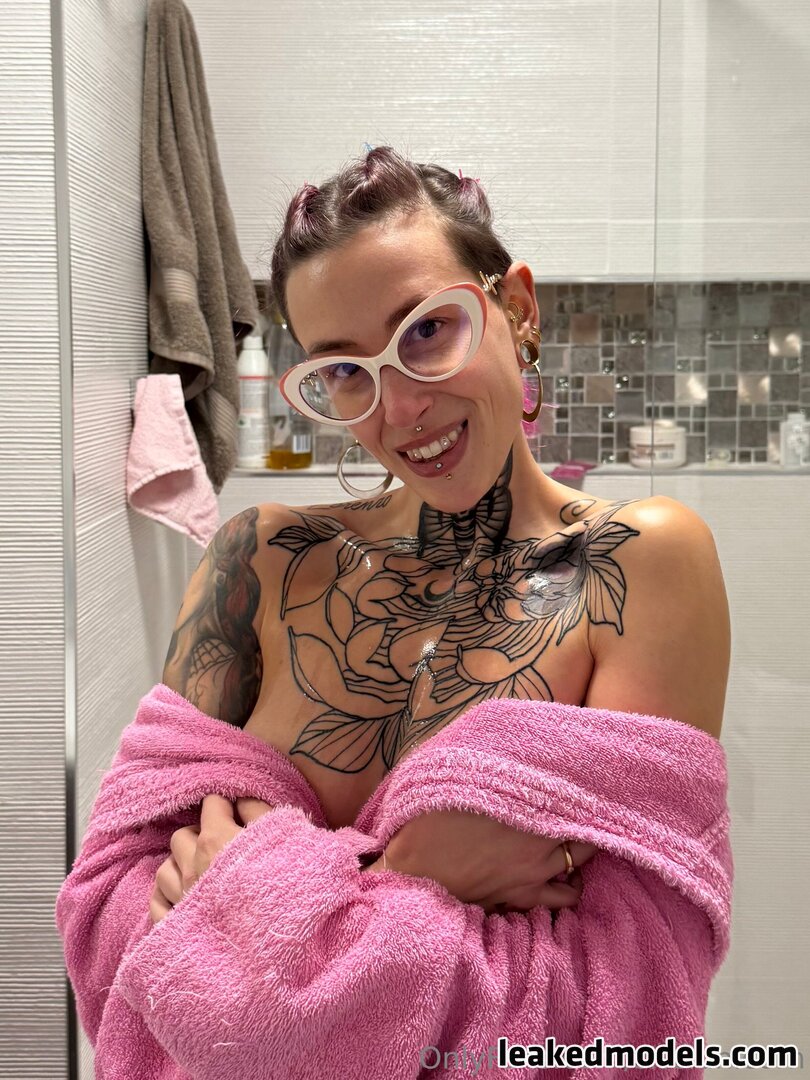 sissi.unicorn.links  sissiunicorn Голые слитые фото OnlyFans 17 - Слитые  Модели