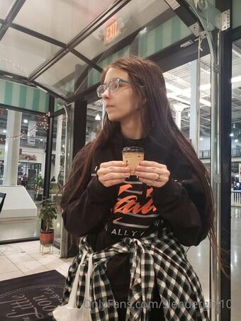 slender024 Голые слитые фото OnlyFans 5