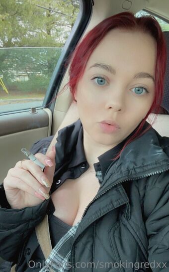 smokingredxx Голые слитые фото OnlyFans 30