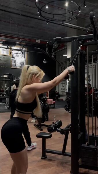 Sofia Arıcan Голые слитые фото OnlyFans 2