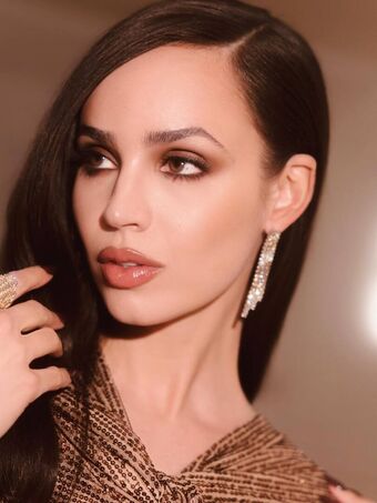 Sofia Carson Голые слитые фото OnlyFans 97