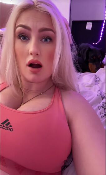 Sofia White Голые слитые фото OnlyFans 2