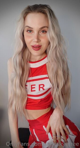 sofieskyefree Голые слитые фото OnlyFans 24