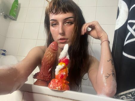 spacey-alien Голые слитые фото OnlyFans 4