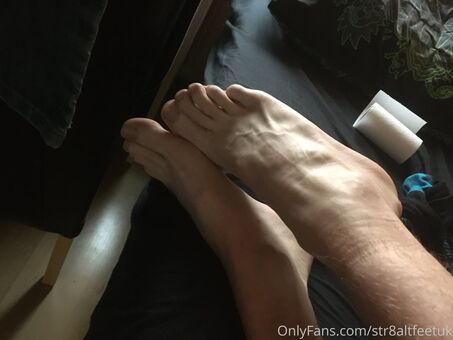str8altfeetuk